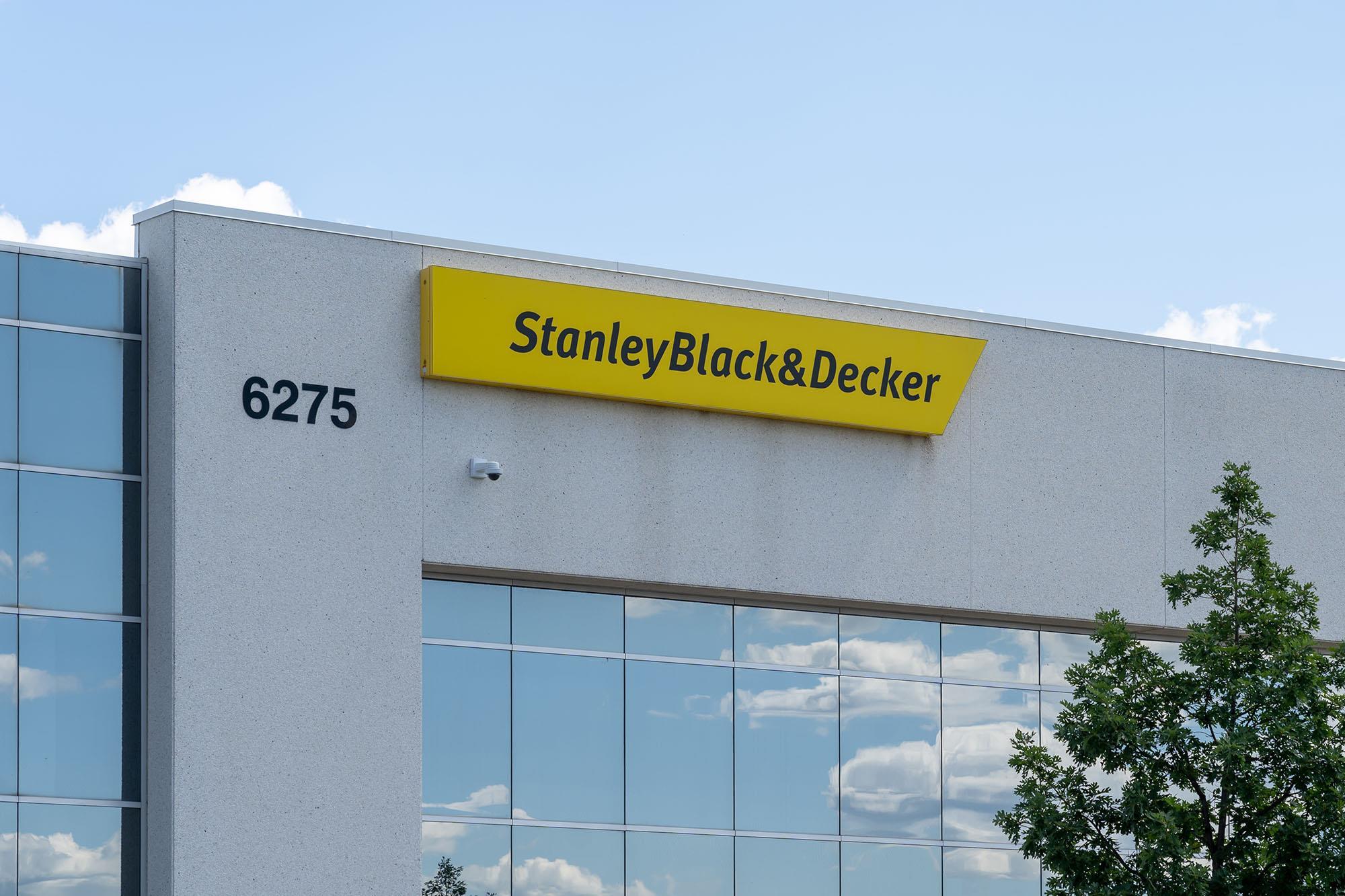 Stanley Black & Decker avoids fine in SEC executive perks case, News Brief
