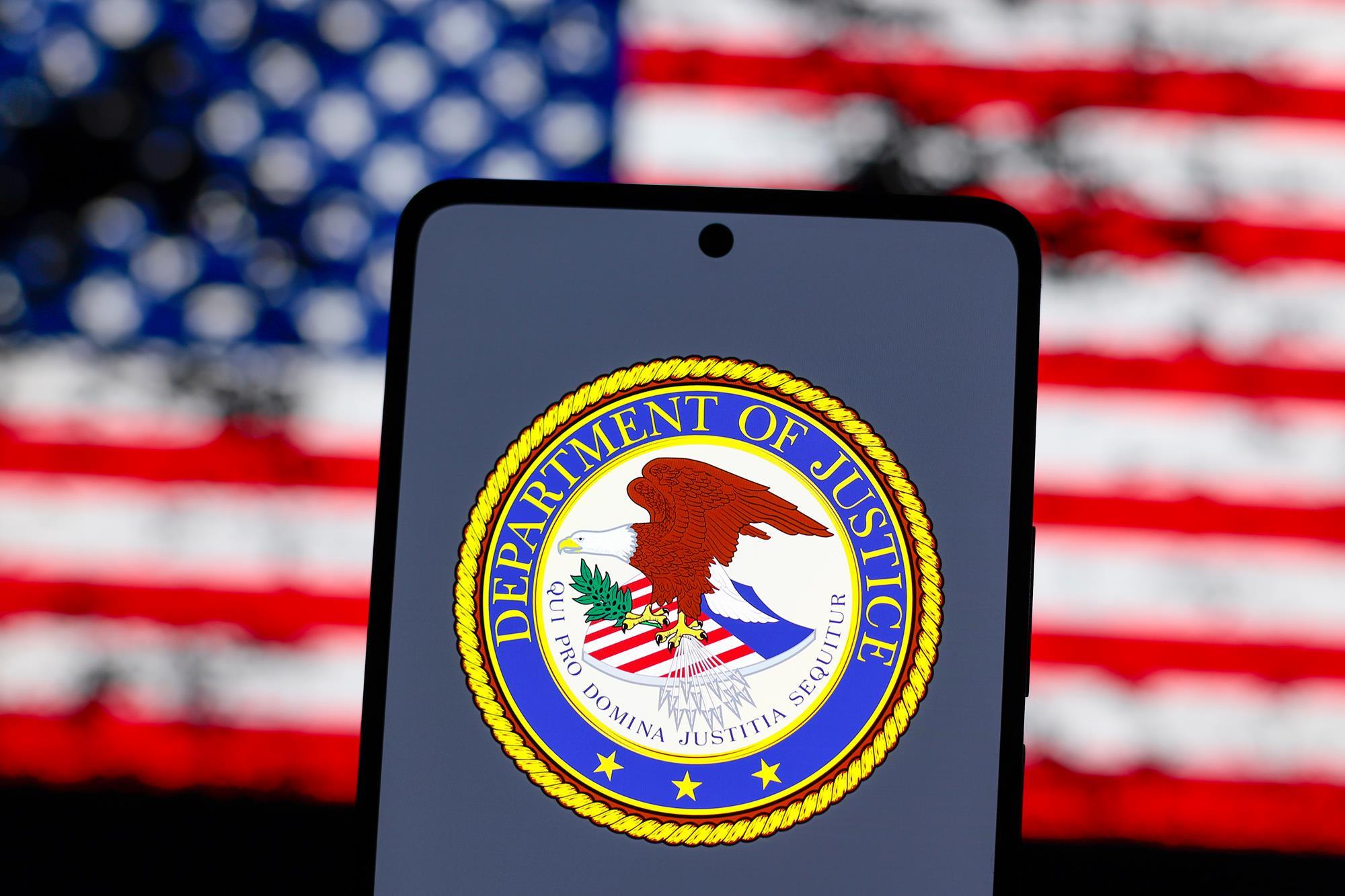 DOJ and CFTC close investigations into crypto betting platform Polymarket,  report says | News Brief | Compliance Week