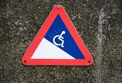 Wheelchair_access_web