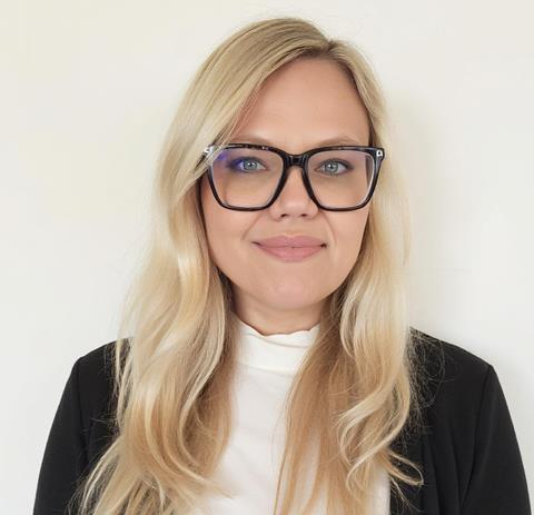 Headshot-Olga-Kozak-Anlar-2025-10-17-93